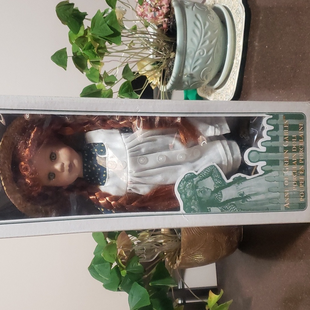 VINTAGE ANNE OF GREEN GABLES Bright Red Pig Tails. Nobility Porcelain Doll.